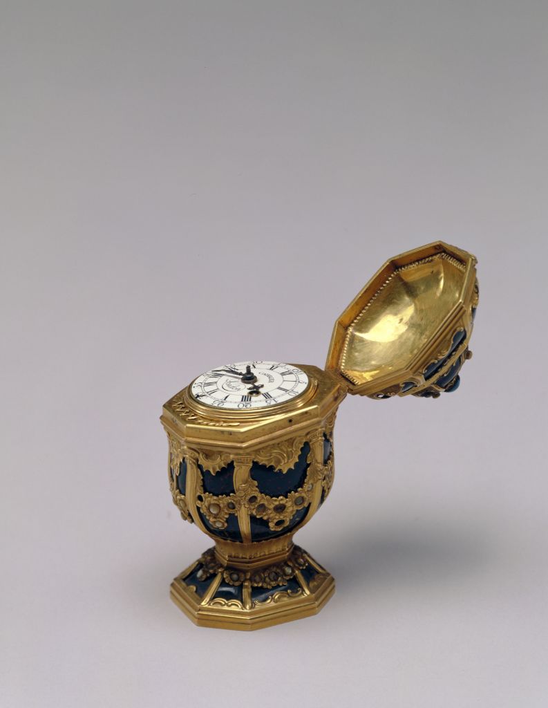 图片[1]-Copper-plated beaded stone cup watch-China Archive